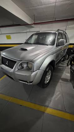 MITSUBISHI PAJERO SPORT 3.5 HPE 4X4 V6 24V GASOLINA 4P AUTOMÁTICO